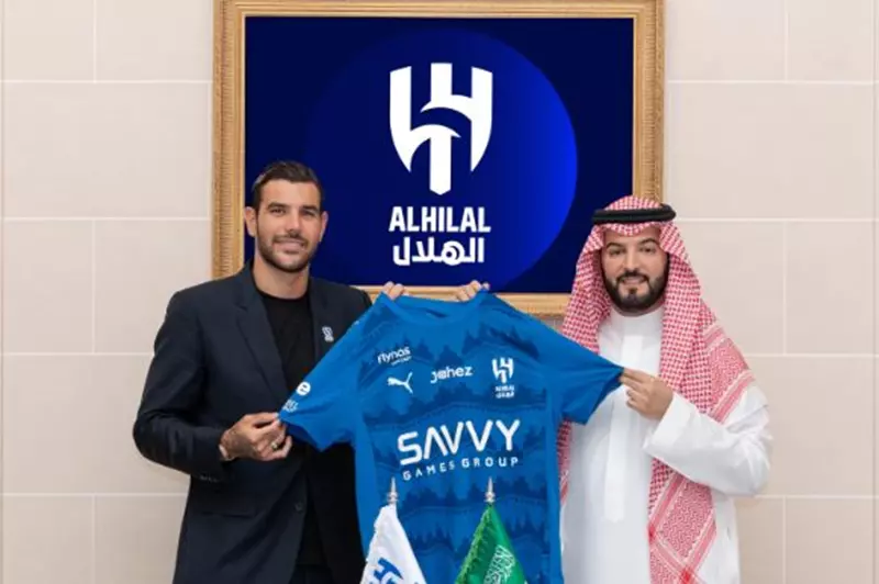 ثيو هيرنانديز لاعب الهلال الجديد